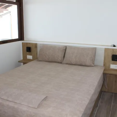 Maria - Mola Apartmanhotel 3*