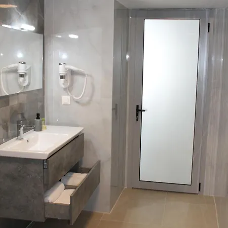 Apartmanhotel Maria - Mola 3*