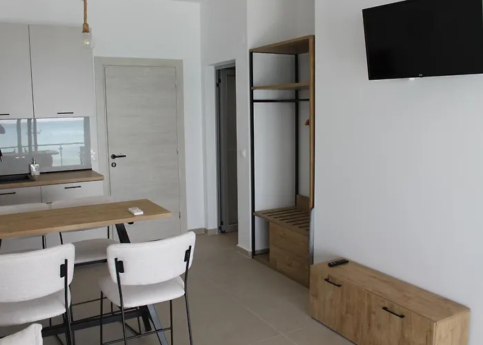 Maria - Mola Aparthotel *