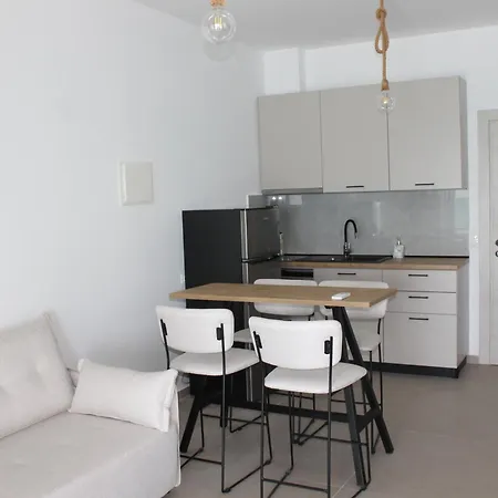 Maria - Mola Ξενοδοχείο με διαμερίσματα *