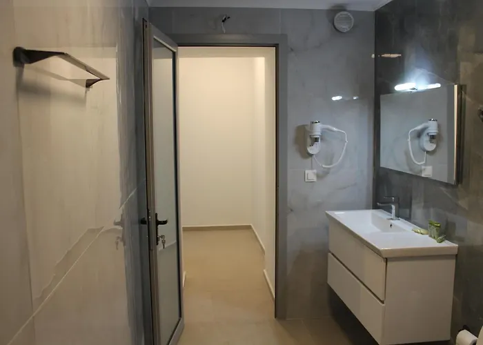 Maria - Mola 公寓式酒店 卡桑德里亚