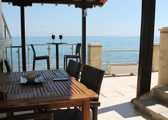 Maria - Mola 公寓式酒店 卡桑德里亚